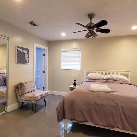 Lakefront Vacation Home - Sleeps 8 Davie Eksteriør billede